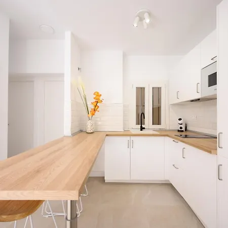 First Line, 1min To Sea, Center By 10tosea Fuengirola